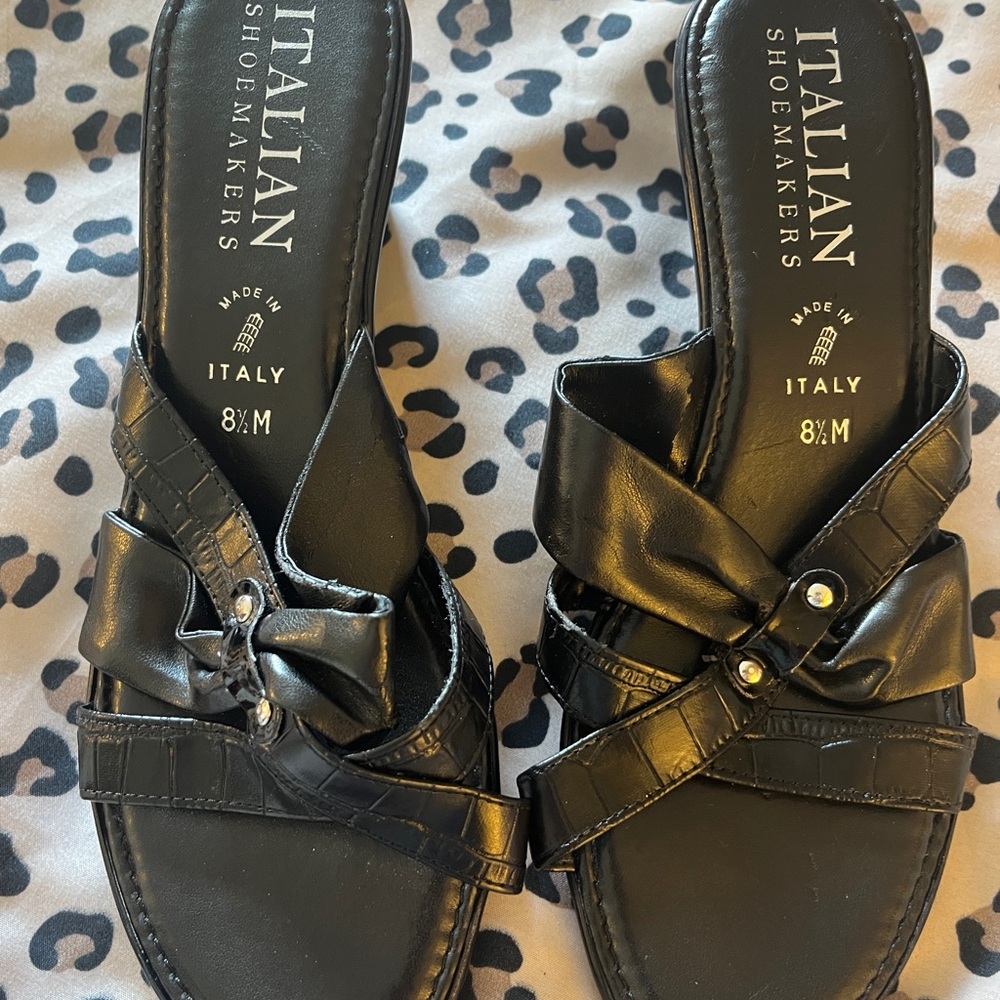 Italian Shoemakers Black Bow Sandals